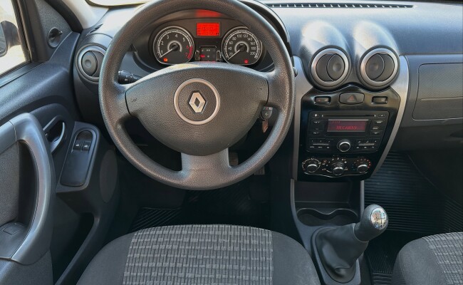 Renault SANDERO